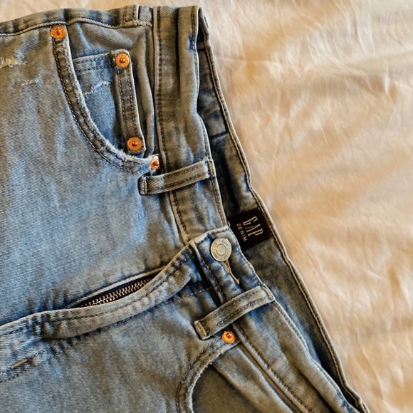 Gap jeans. Size 27. Cigarette Jean with rips. - Picture 2 of 2